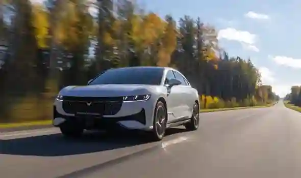 Новость VOYAH (НА ПУСТОМ БАКЕ. МЫ ИСПЫТАЛИ НОВЫЙ VOYAH PASSION EVR РОССИЙСКОЙ СБОРКИ)